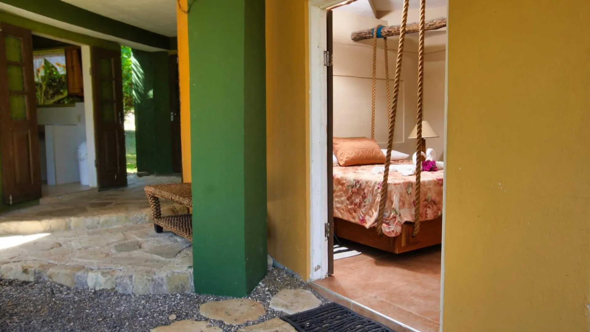 Inn Strawberry Fields Together Robins Bay