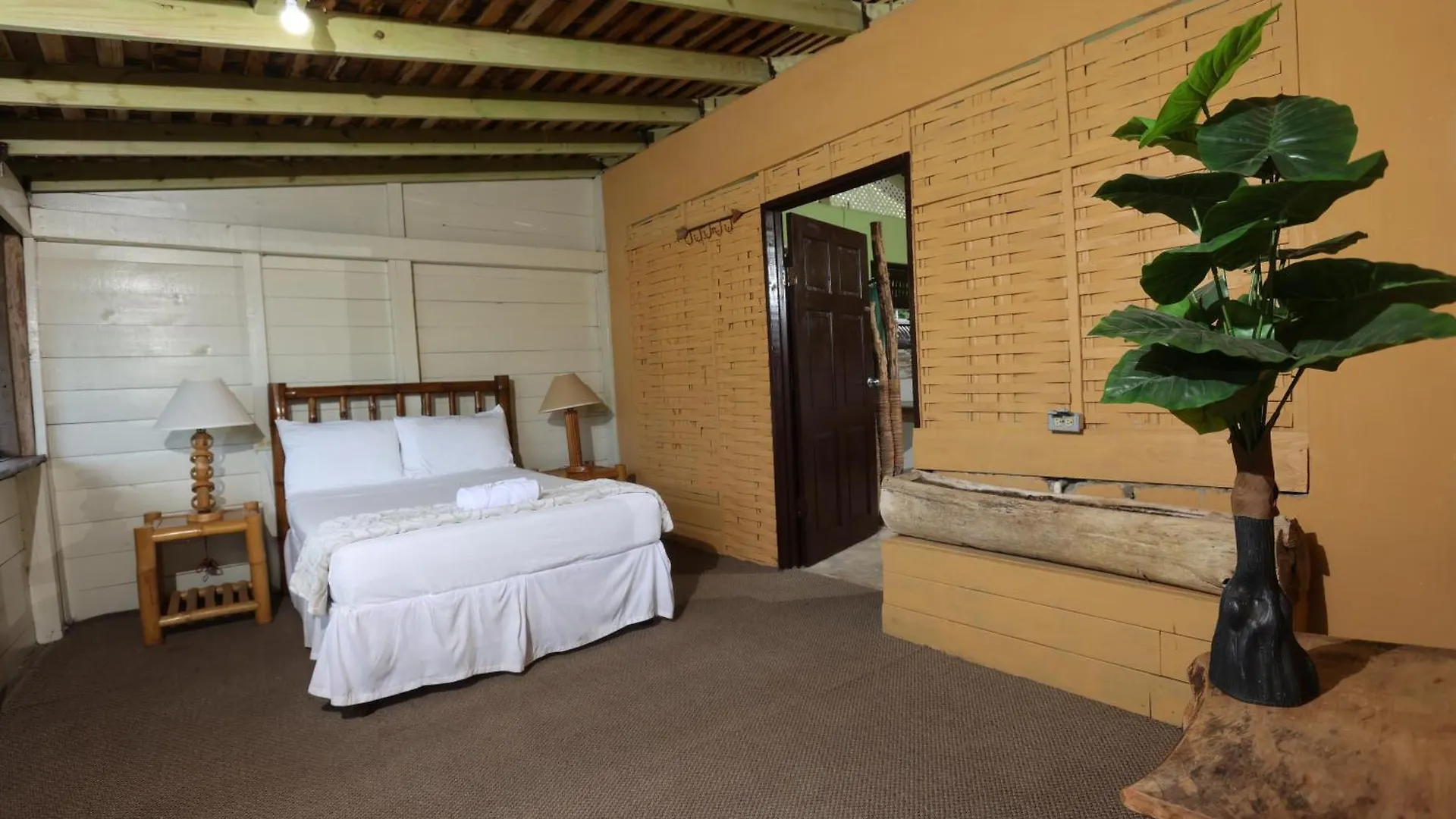 Inn Strawberry Fields Together Robins Bay